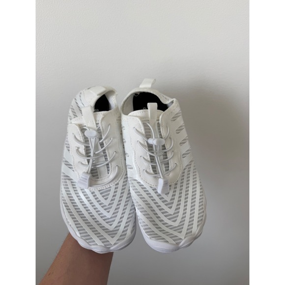 Grounded Footwear All White Water & Hiking Shoes Men's 6 / Women's 7.5 Nwt